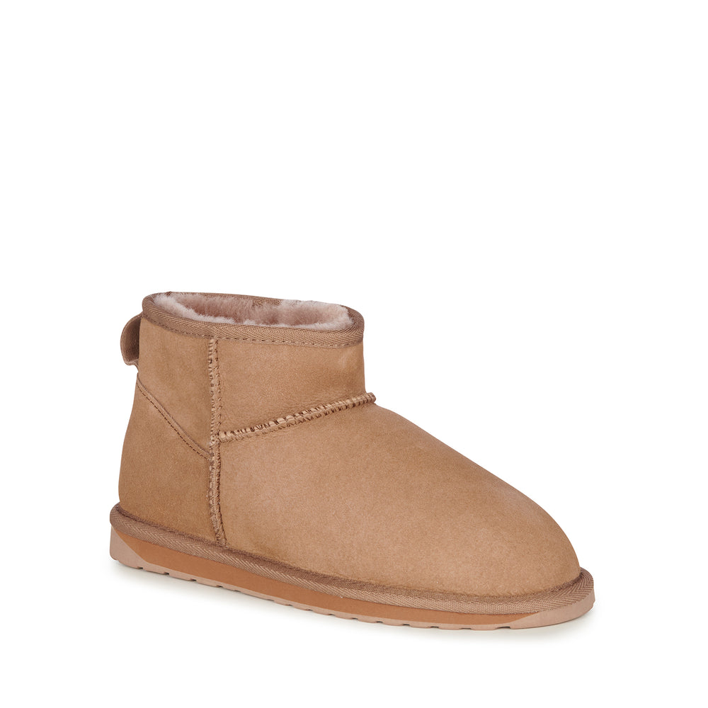 Emu Australia lined waterproof responsibly sourced sheepskin stinger micro boots in camel Manitoba Canada 