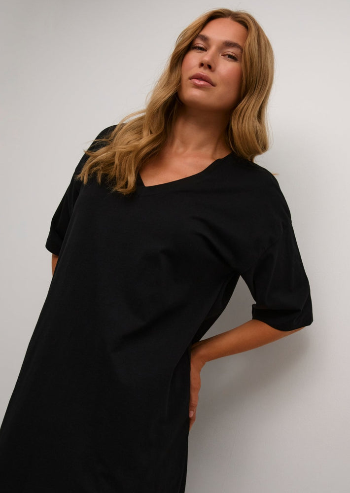 V-neck cotton black basic t-shirt dress relaxed fit Manitoba Canada