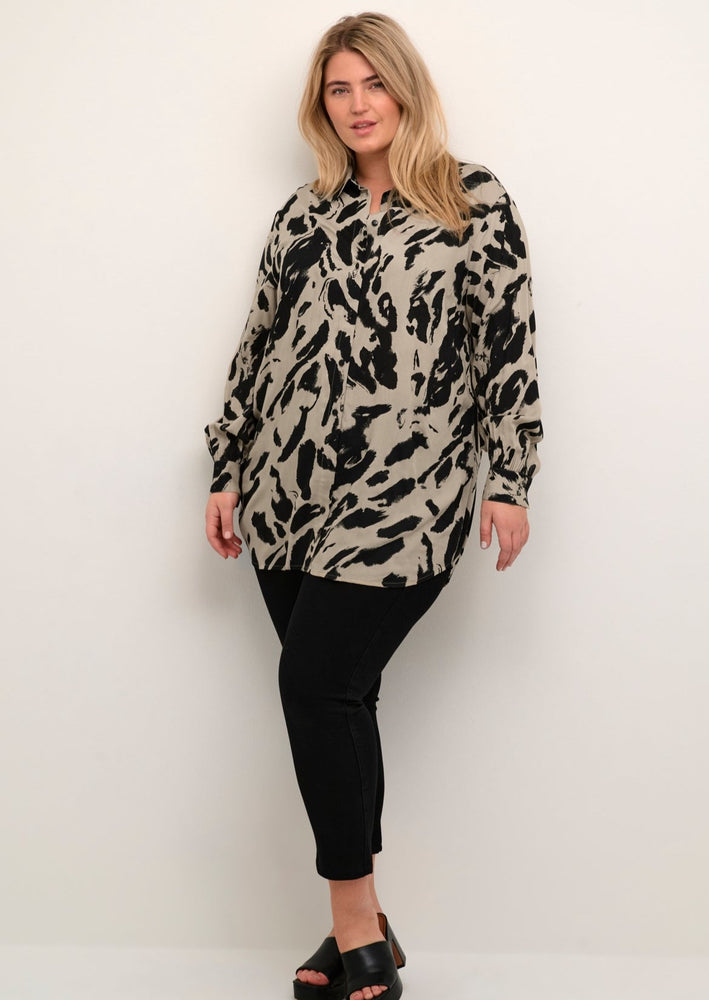 
            
                Load image into Gallery viewer, Kaffe curve plus size abstract animal print button front long sleeve tunic blouse Manitoba Canada
            
        