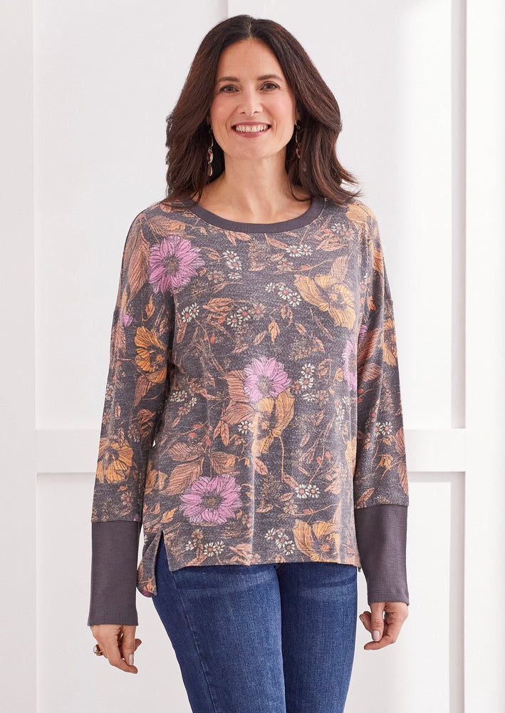 
            
                Load image into Gallery viewer, Tribal sportswear 1484O floral print dolman sleeve relaxed fit casual everyday lightweight sweatshirt Manitoba Canada
            
        