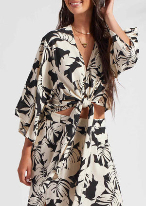 
            
                Load image into Gallery viewer, Tribal x 21 Palms wailea leaf print cropped tie front flowy kimono top co-ordinated set resortwear Manitoba Canada
            
        
