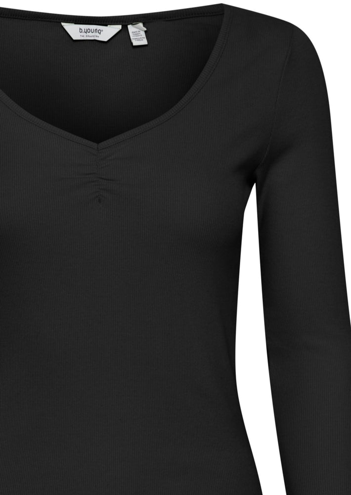 
            
                Load image into Gallery viewer, Byoung sanana black classic layering essential ribbed knit v-neck top Manitoba Canada
            
        