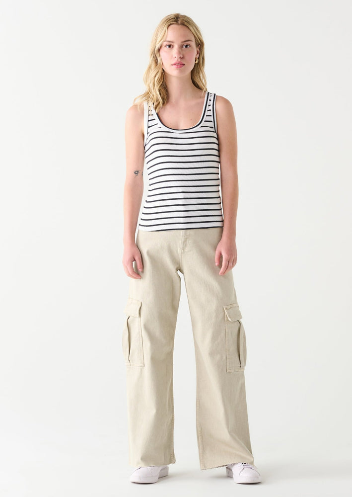 
            
                Load image into Gallery viewer, Dex Clothing 2322710 beige light tan cargo pocket stretch denim culotte casual wide leg pant Manitoba Canada
            
        