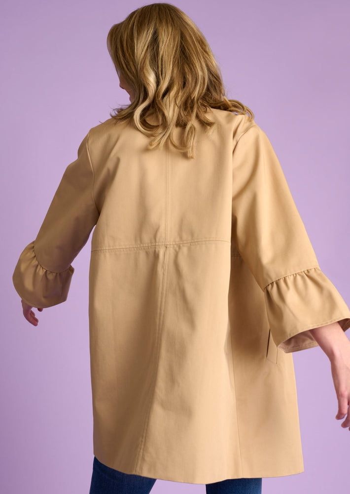 culture stylish classic adrienne short coat sesame beige 
