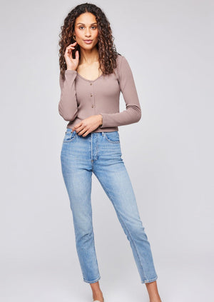 Gentle Fawn Canada Zahara long sleeved ribbed fitted v-neck basic top with buttons light taupe driftwood Manitoba Canada