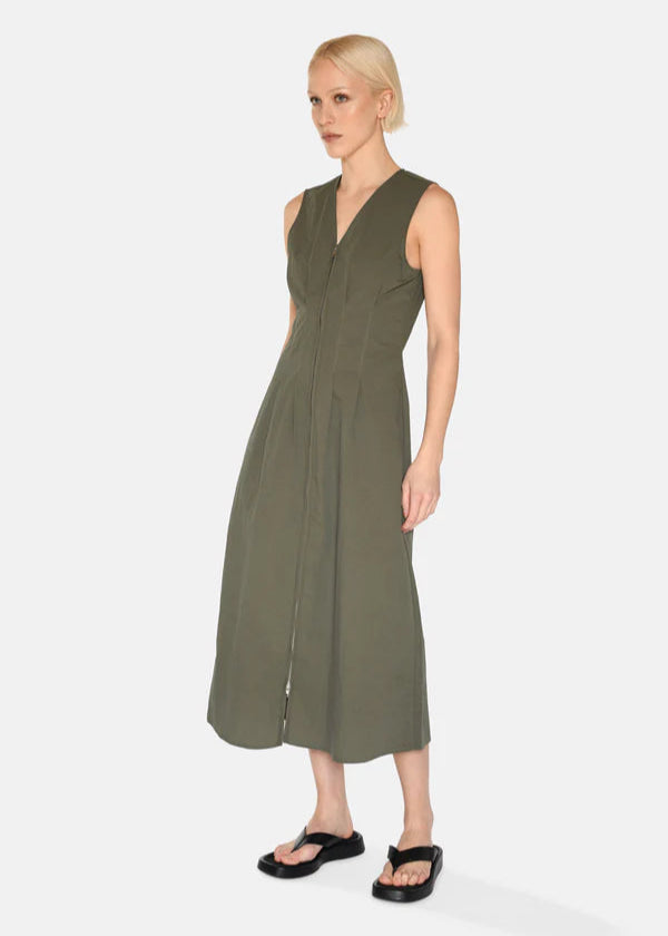 Midi Dress, Green, Olive, Zipper, Feminine, Utility, Corset middle, Minimum, Winnipeg, Manitoba, Canada, European Fit, Classic Cut, Canadian