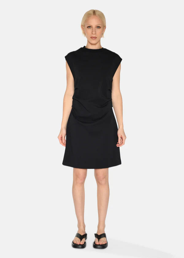 Canadian, European Fit, Pleated Waist, Strong Shoulder, Shoulder Pad, Defined, Modern, Fashion Dress, Midi, Above Knee, LBD, Little Black Dress, Cotton Blend, Winnipeg, Manitoba, Minimum, Classic, Staple Wardrobe, Capsule Wardrobe