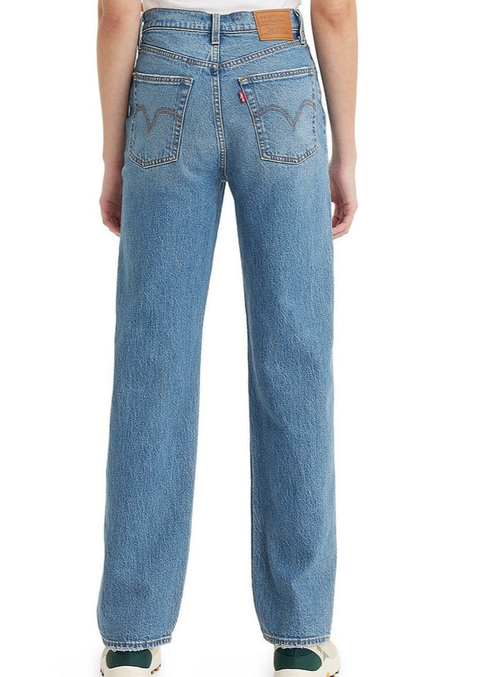 
            
                Load image into Gallery viewer, Levi&amp;#39;s ribcage high rise full length essential classic mid tone wash jeans Manitoba Canada
            
        
