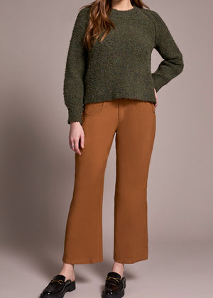 Boucle Sweater, Knit Sweater, Crew Neck, Green, Moss, Ivy Sweater, Warm, Canada, Winnipeg, Manitoba, Tribal Clothing