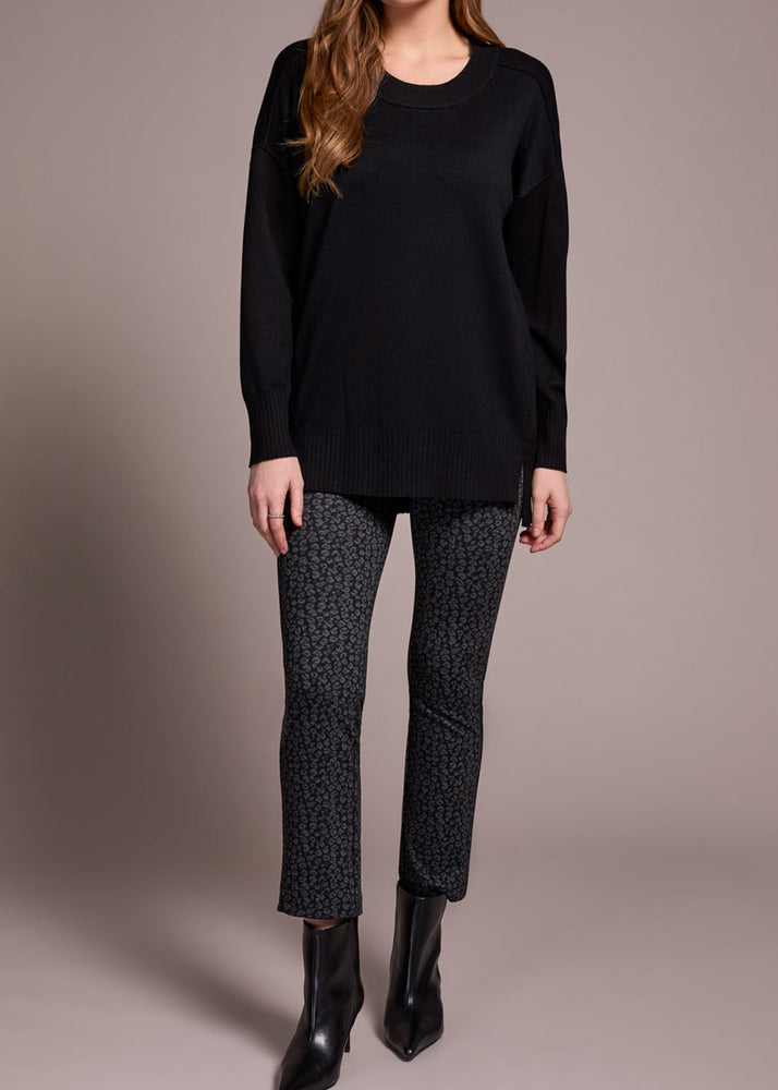 Tunic, Sweater, Raised Seams, Tribal Fashion, Black, Winnipeg, Manitoba, Canada