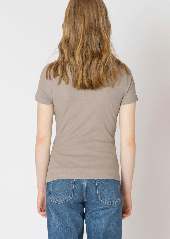 Fitted Ribbed Tee