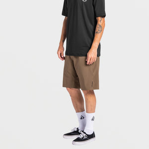 Mens hybrid 21" outseam short