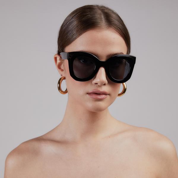 
            
                Load image into Gallery viewer, Kate Sunglasses
            
        
