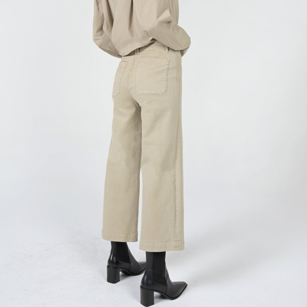 
            
                Load image into Gallery viewer, Gemma Mod Sailor Pant - Oyster
            
        